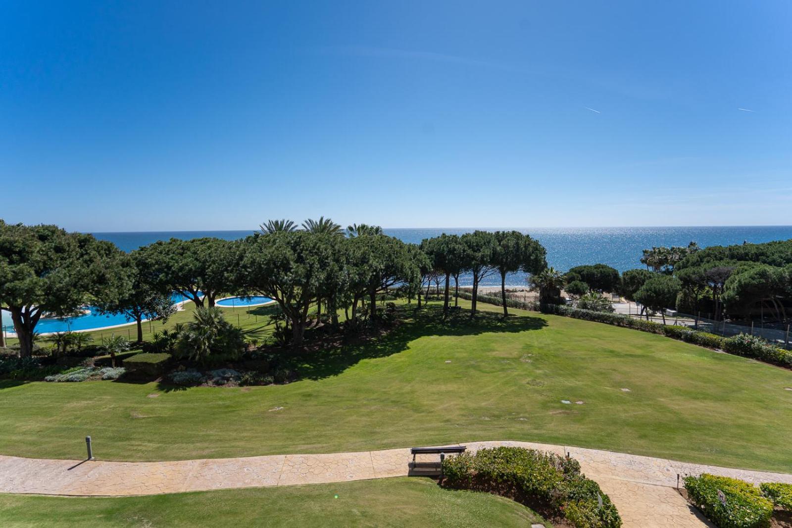 Beach-line * Marbella